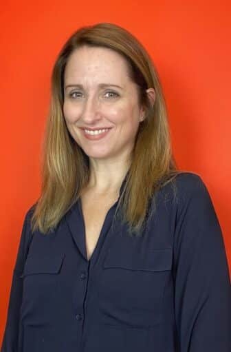 Jen Cox headshot